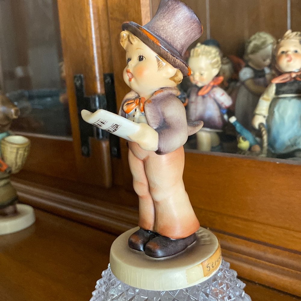 🧡TM5 ‘Street Singer’ Hummel Goebel #131